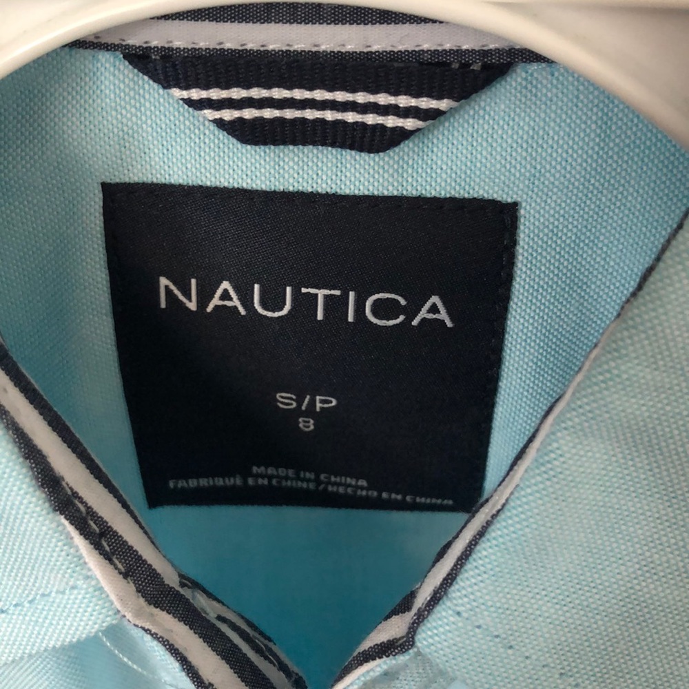 Nautica NWT boys button down shirt - Picture 2 of 4